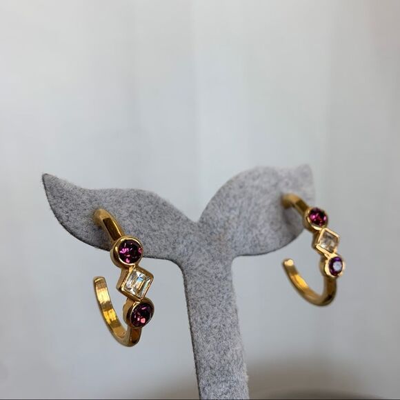 Avon Vintage gold hoop earrings with amethyst & clear rhinestones - Picture 10 of 12